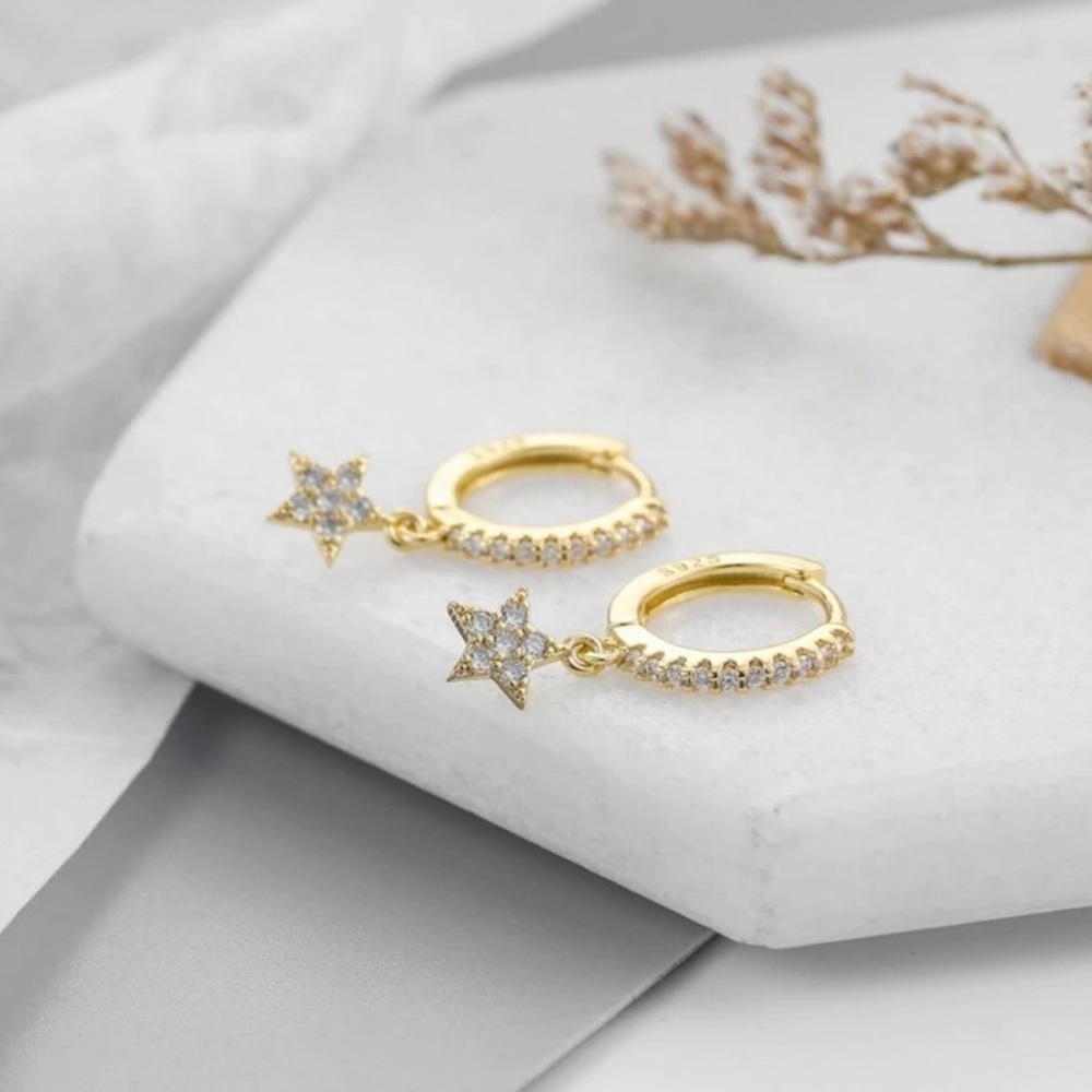 NEW GOLD DIAMOND STAR DROP HOOP EARRINGS, NICE EARRINGS, CUTE EARRINGS - Picture 3 of 8